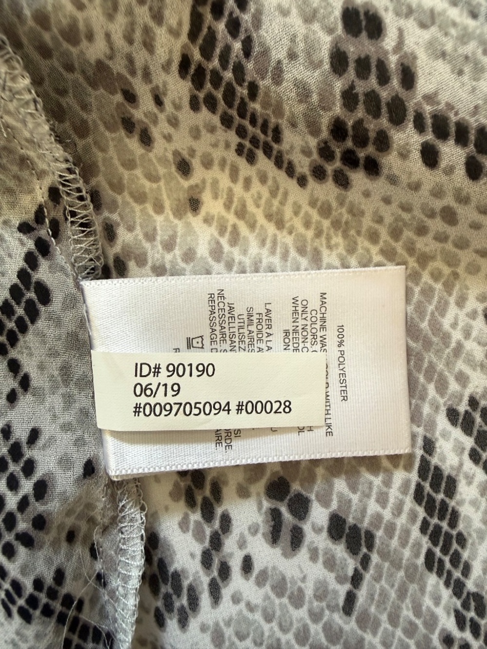 Express Python Print Blouse - Picture 6 of 7